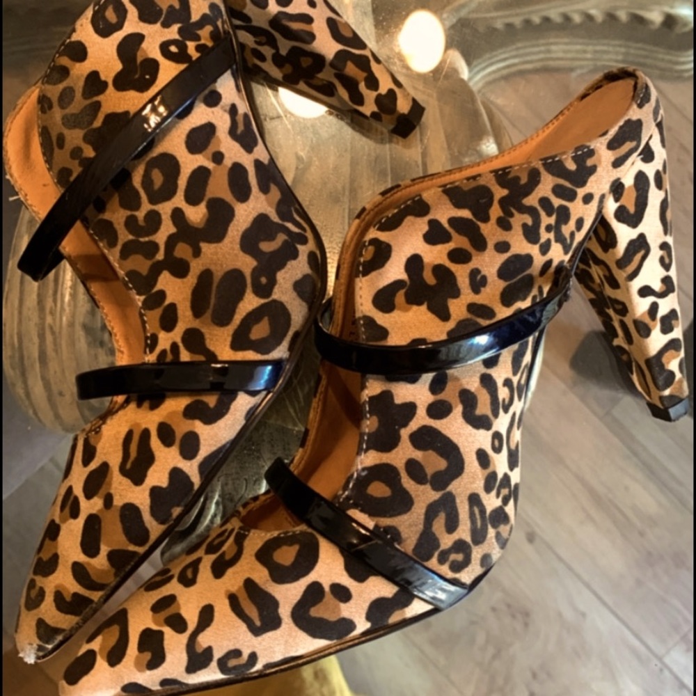 Chinese Laundry ~ SHAYLA MULE 7.5